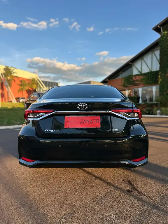 TOYOTA Corolla - Foto