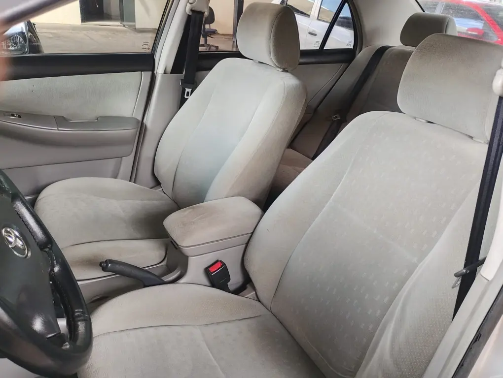 TOYOTA Corolla - Foto