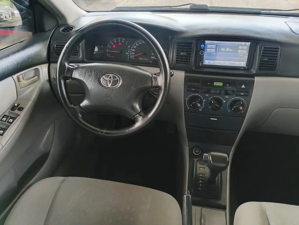TOYOTA Corolla - Foto