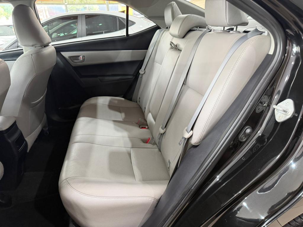 TOYOTA Corolla - Foto