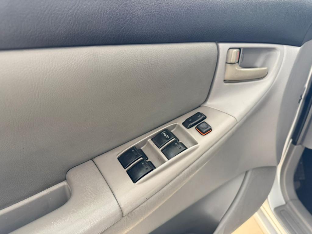 TOYOTA Corolla - Foto