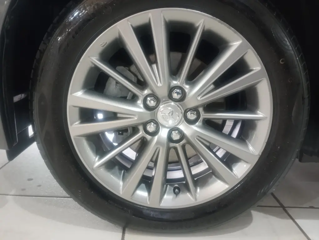 TOYOTA Corolla - Foto