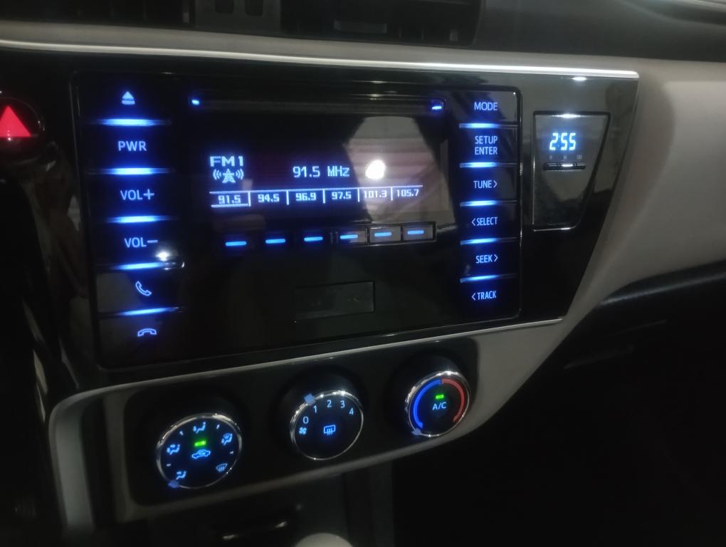 TOYOTA Corolla - Foto