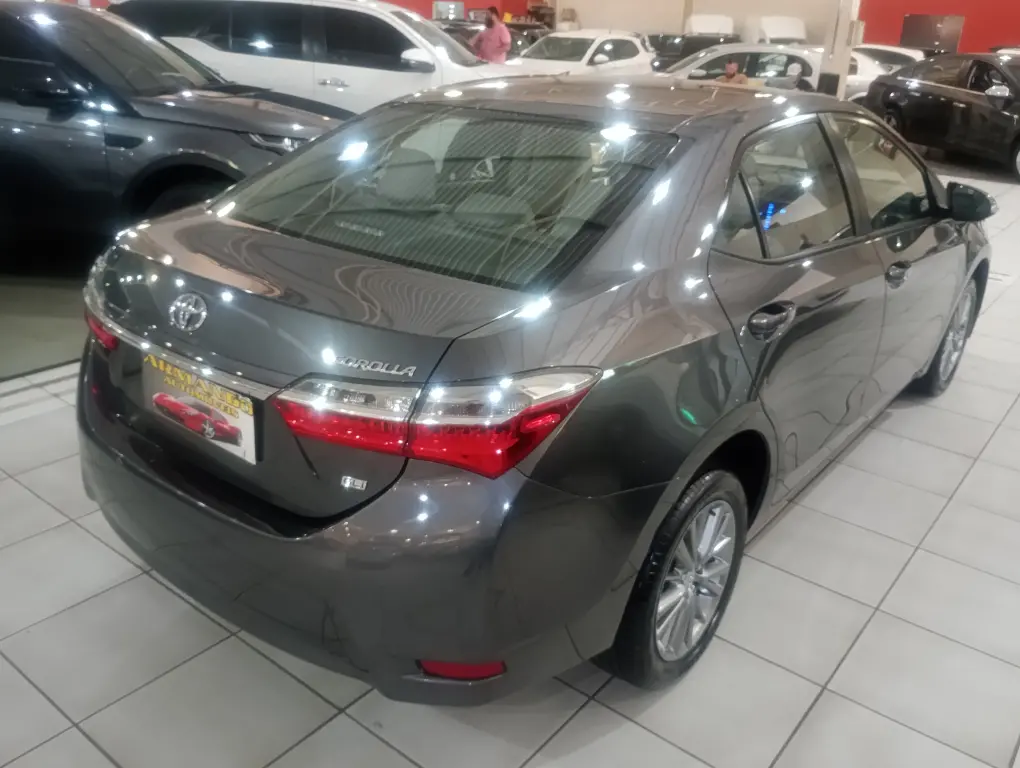 TOYOTA Corolla - Foto