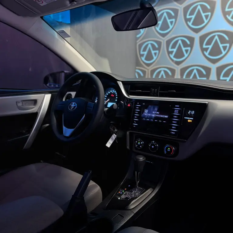 TOYOTA Corolla - Foto