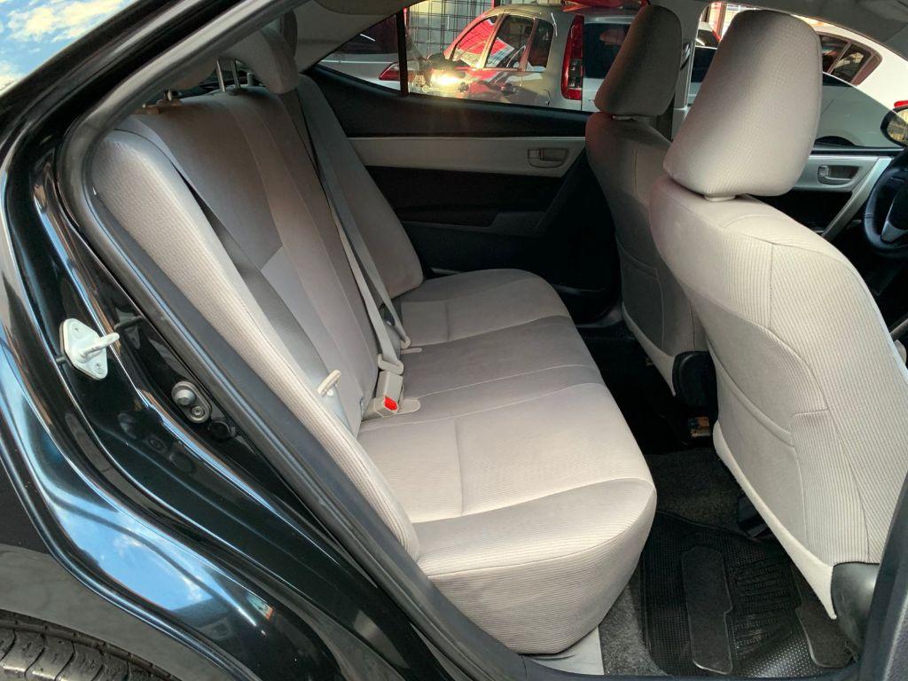 TOYOTA Corolla - Foto