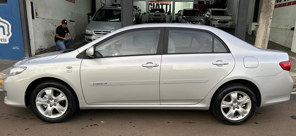 TOYOTA Corolla - Foto