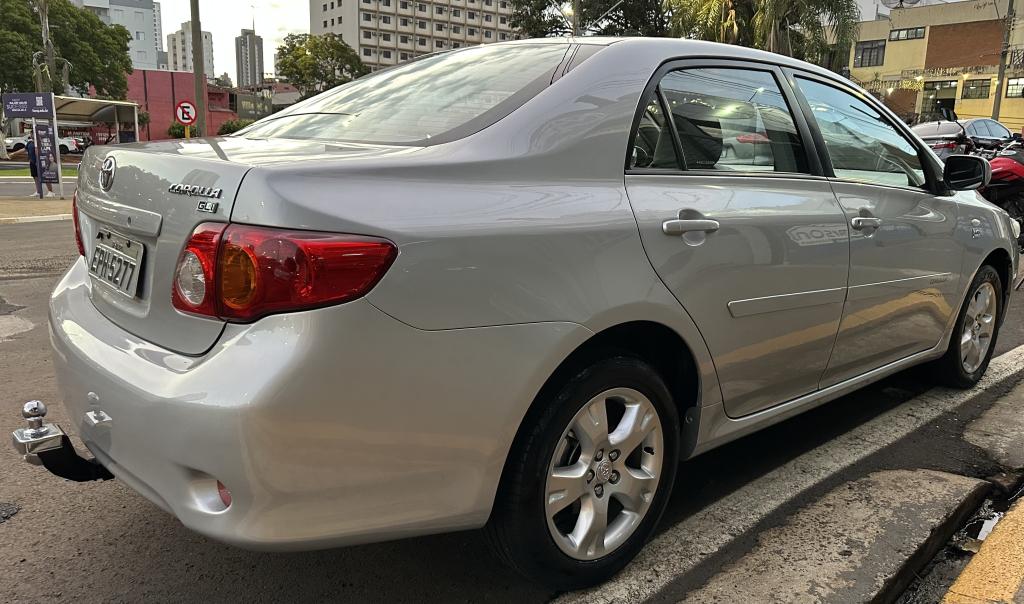 TOYOTA Corolla - Foto