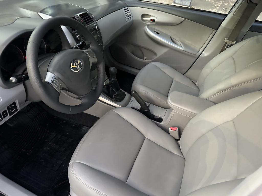 TOYOTA Corolla - Foto