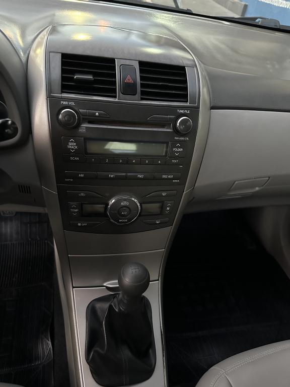 TOYOTA Corolla - Foto