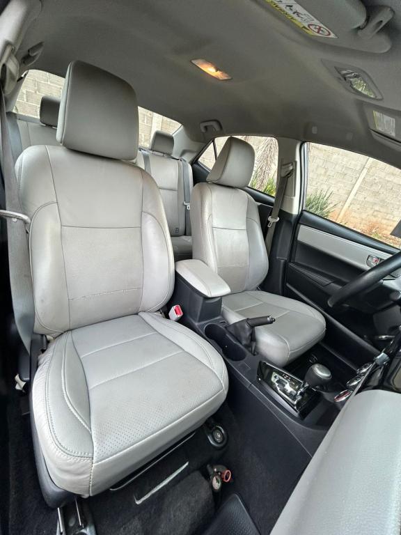 TOYOTA Corolla - Foto