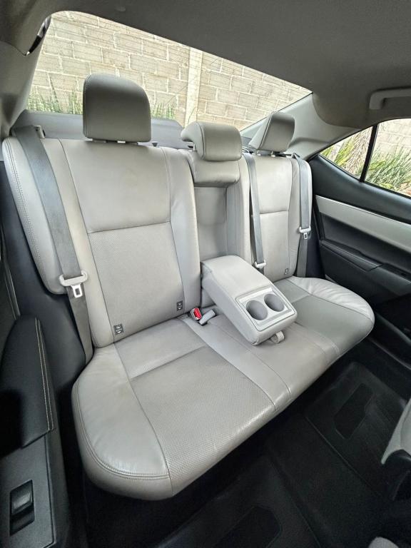 TOYOTA Corolla - Foto