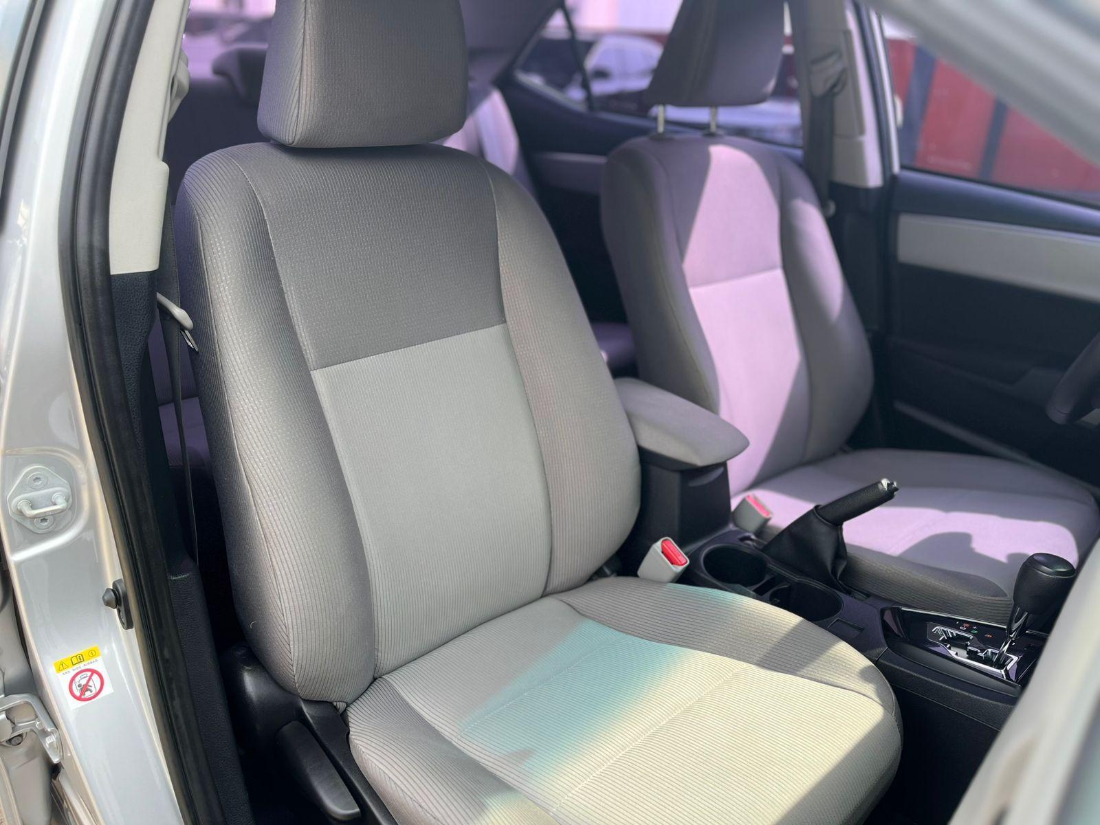 TOYOTA Corolla - Foto