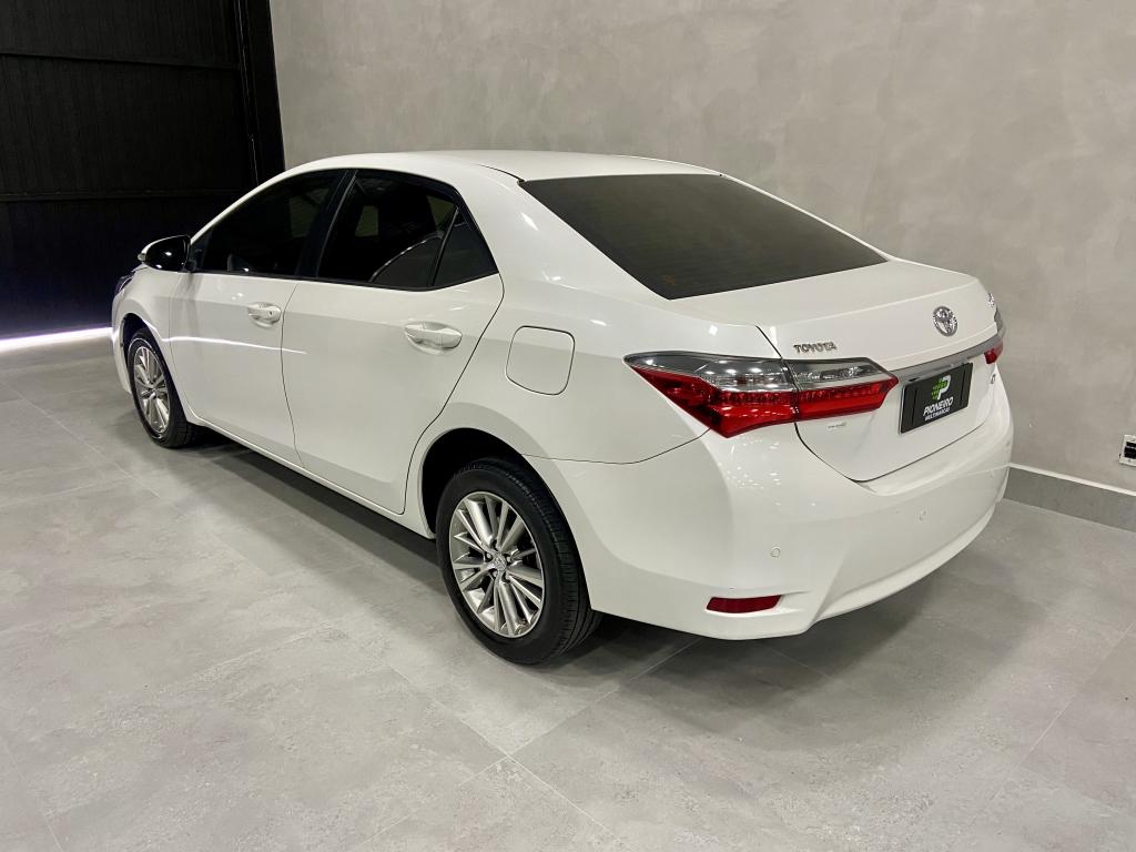 TOYOTA Corolla - Foto