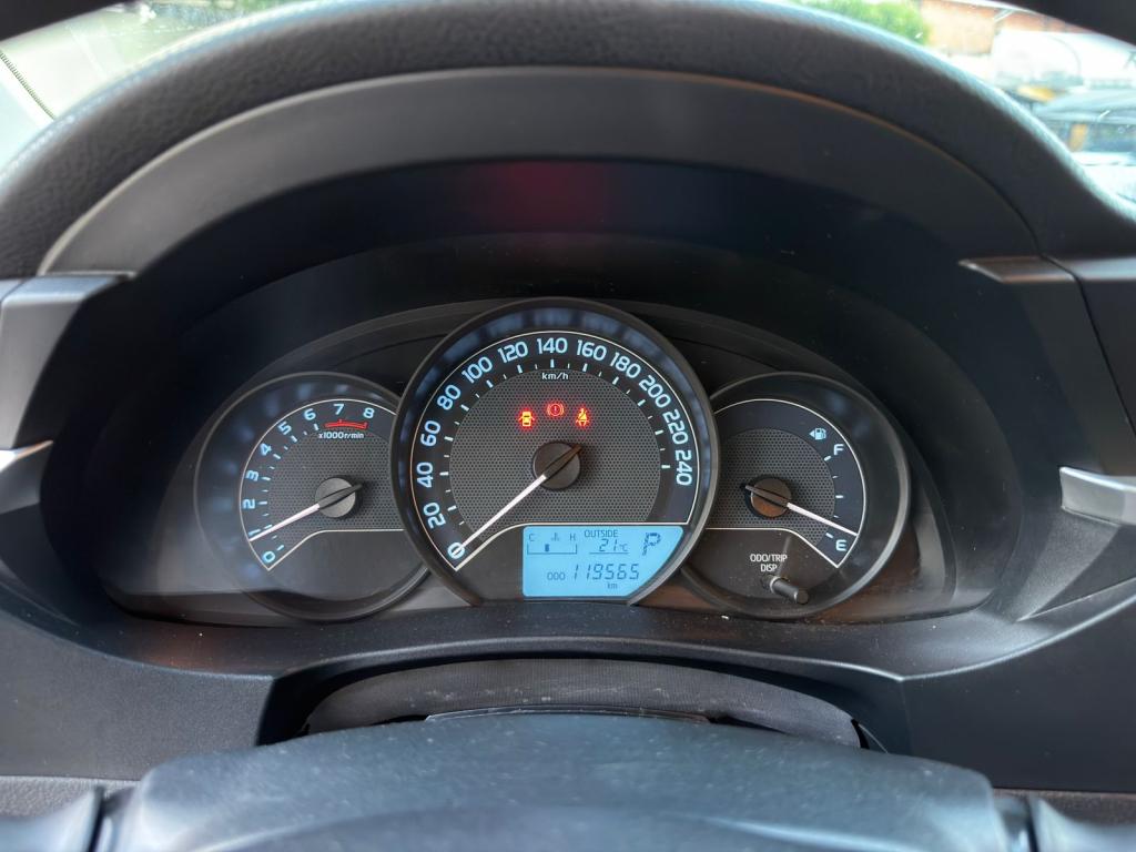 TOYOTA Corolla - Foto