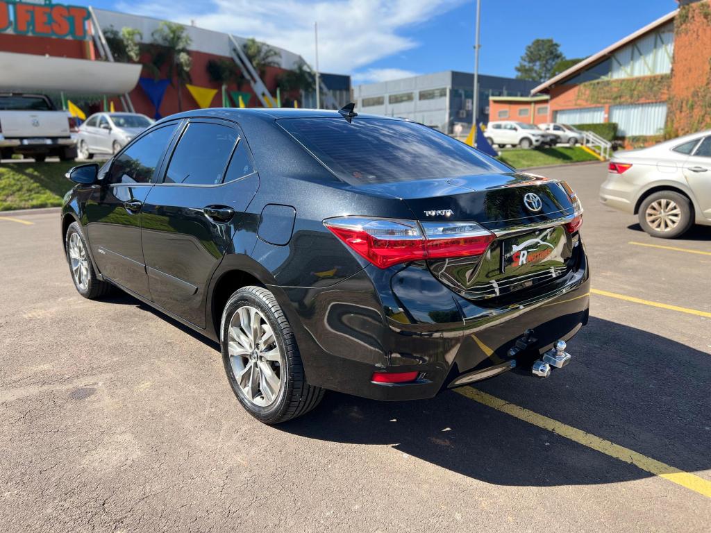 TOYOTA Corolla - Foto