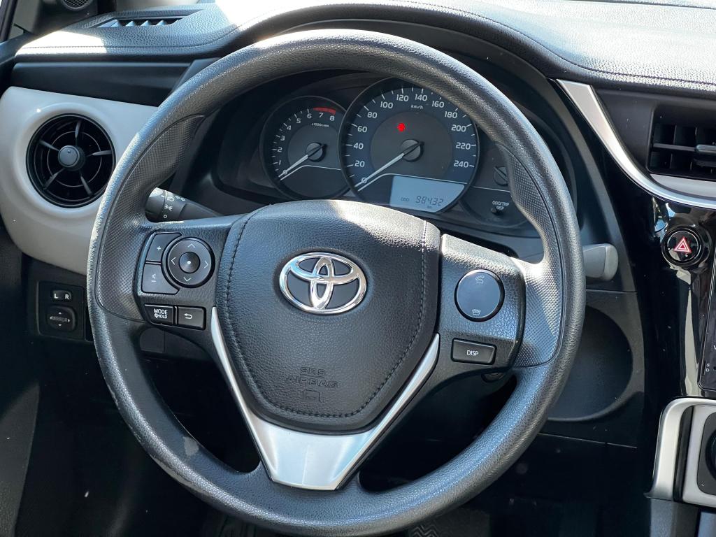 TOYOTA Corolla - Foto