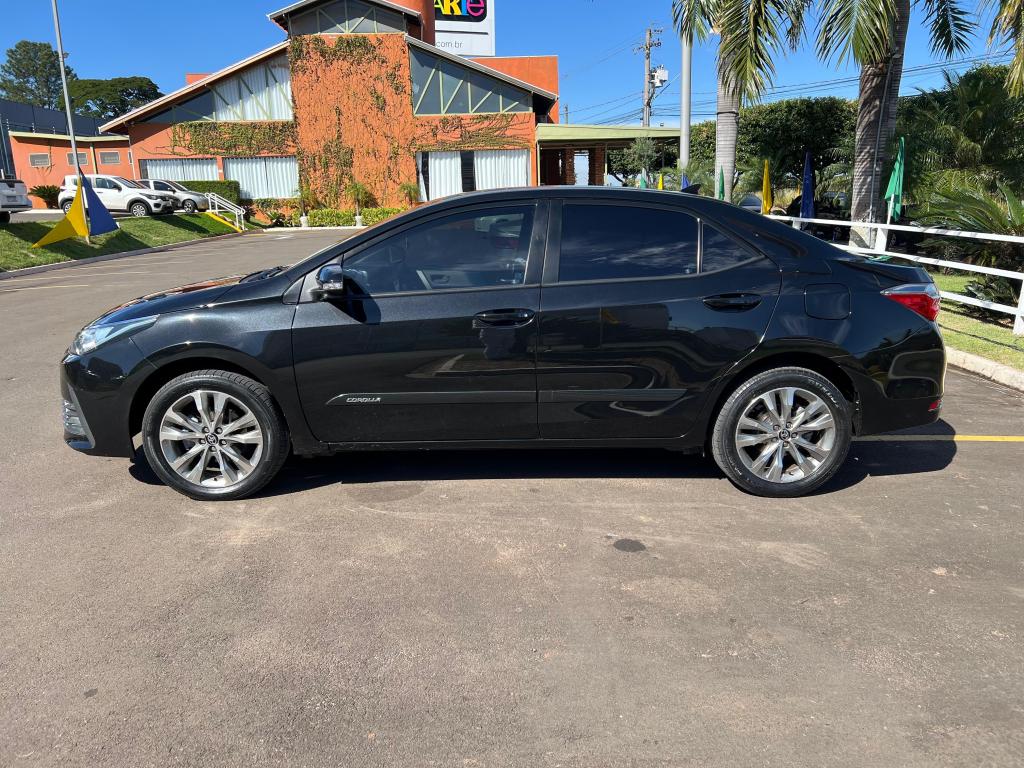 TOYOTA Corolla - Foto