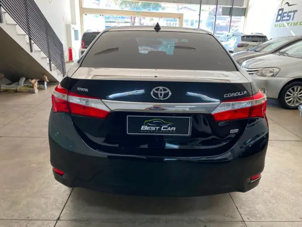 TOYOTA Corolla - Foto