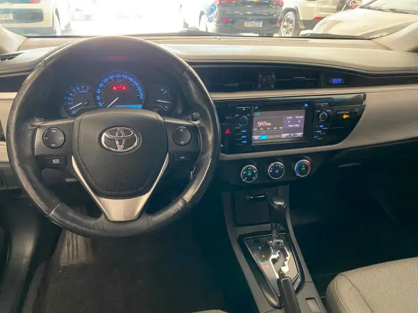 TOYOTA Corolla - Foto
