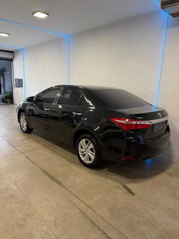 TOYOTA Corolla - Foto