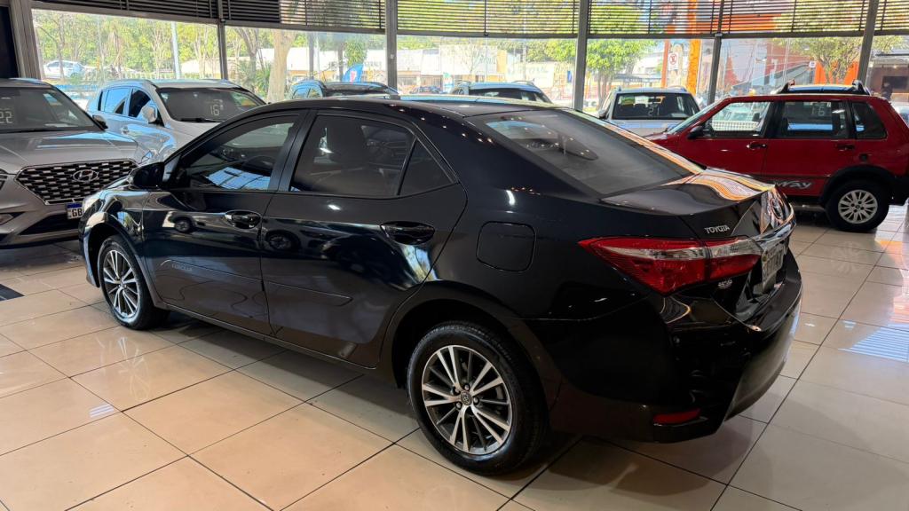 TOYOTA Corolla - Foto