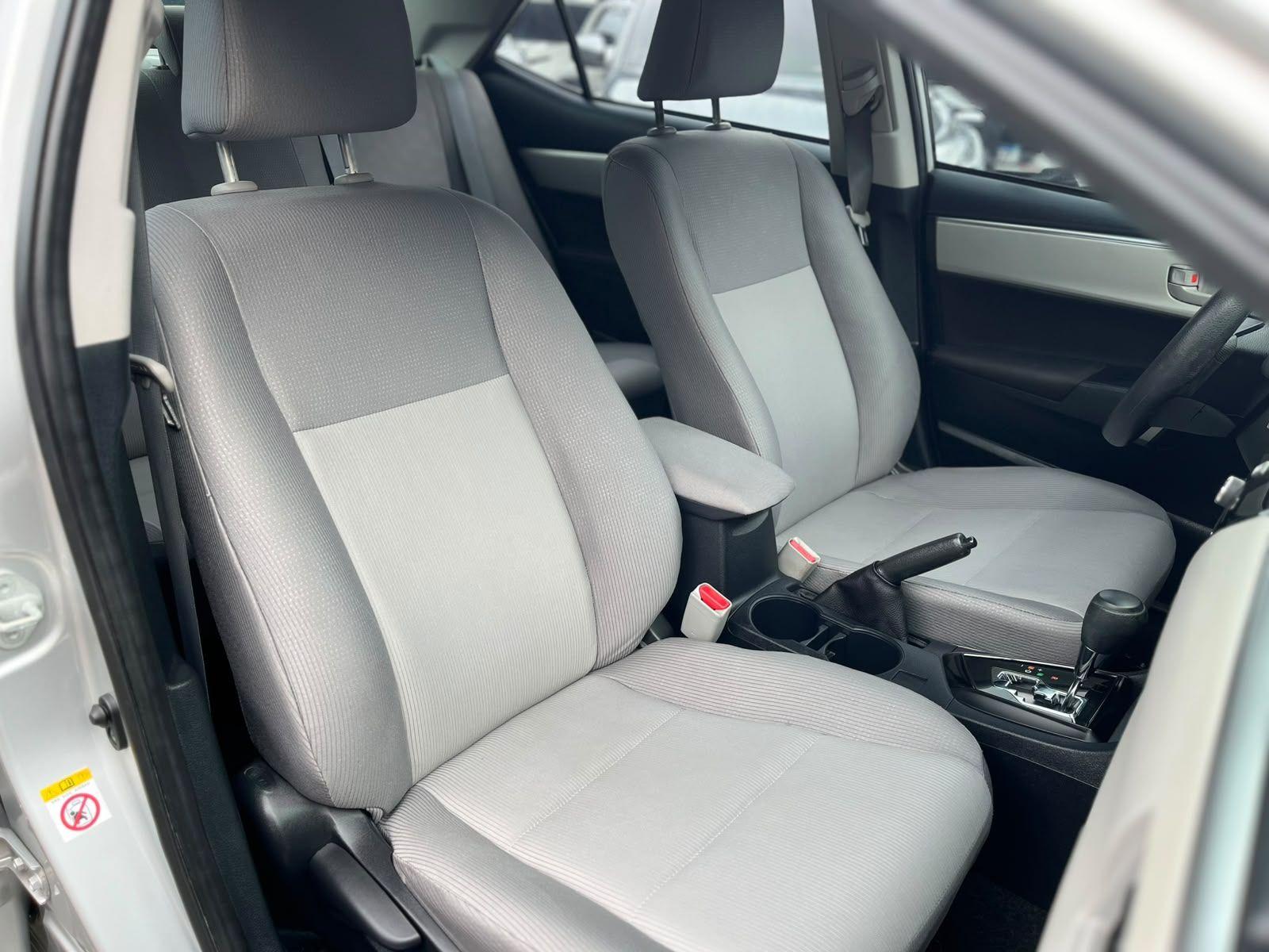 TOYOTA Corolla - Foto