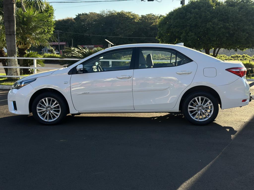 TOYOTA Corolla - Foto