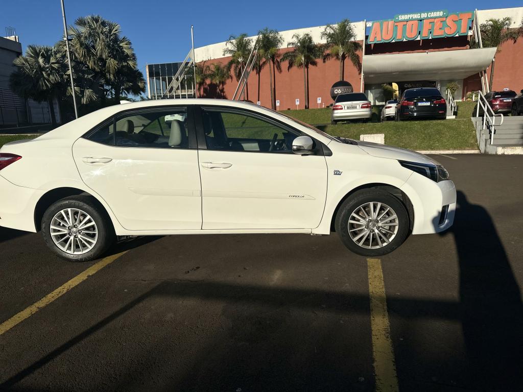 TOYOTA Corolla - Foto
