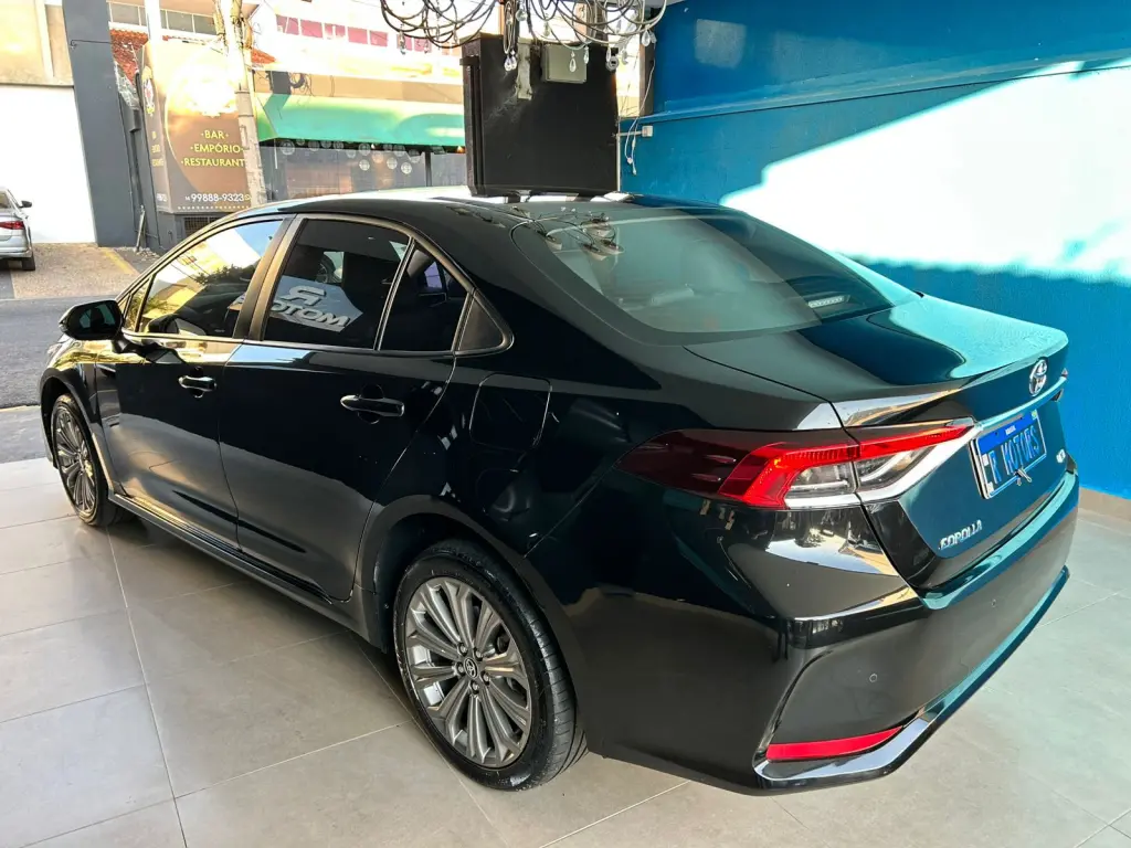 TOYOTA Corolla - Foto