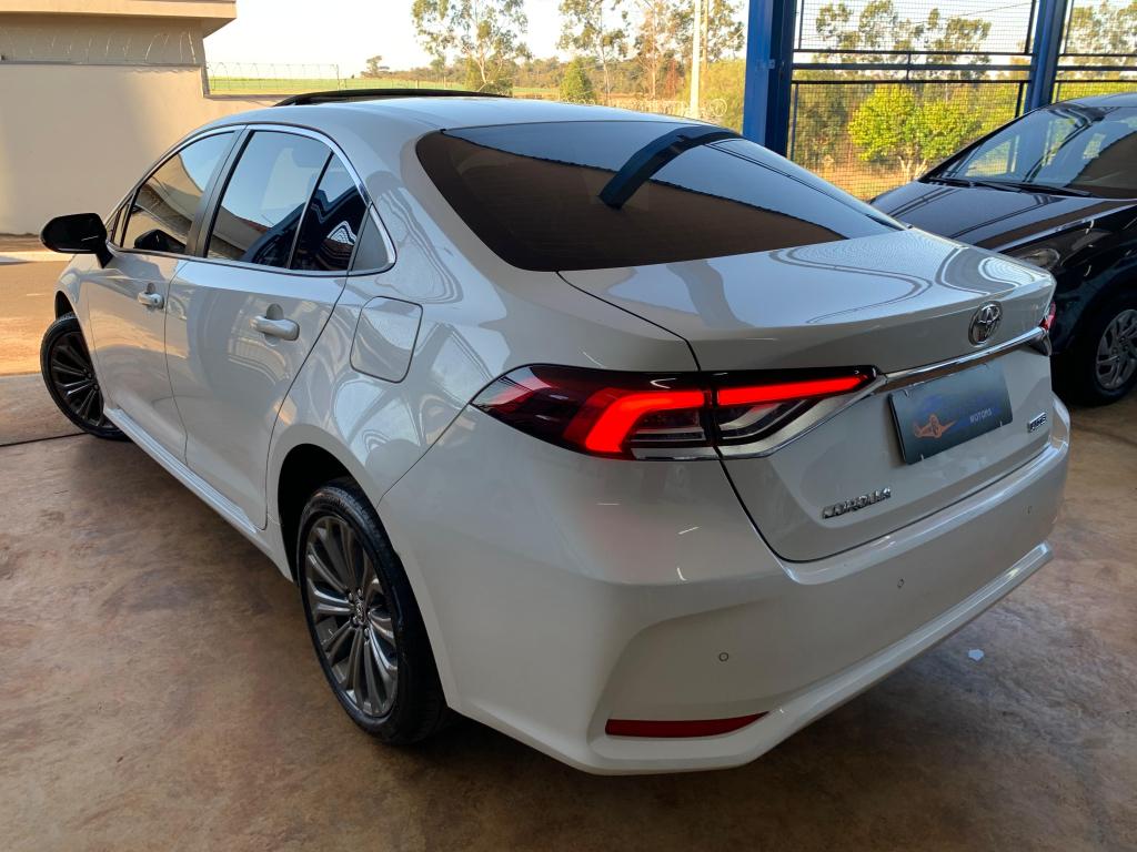 TOYOTA Corolla - Foto