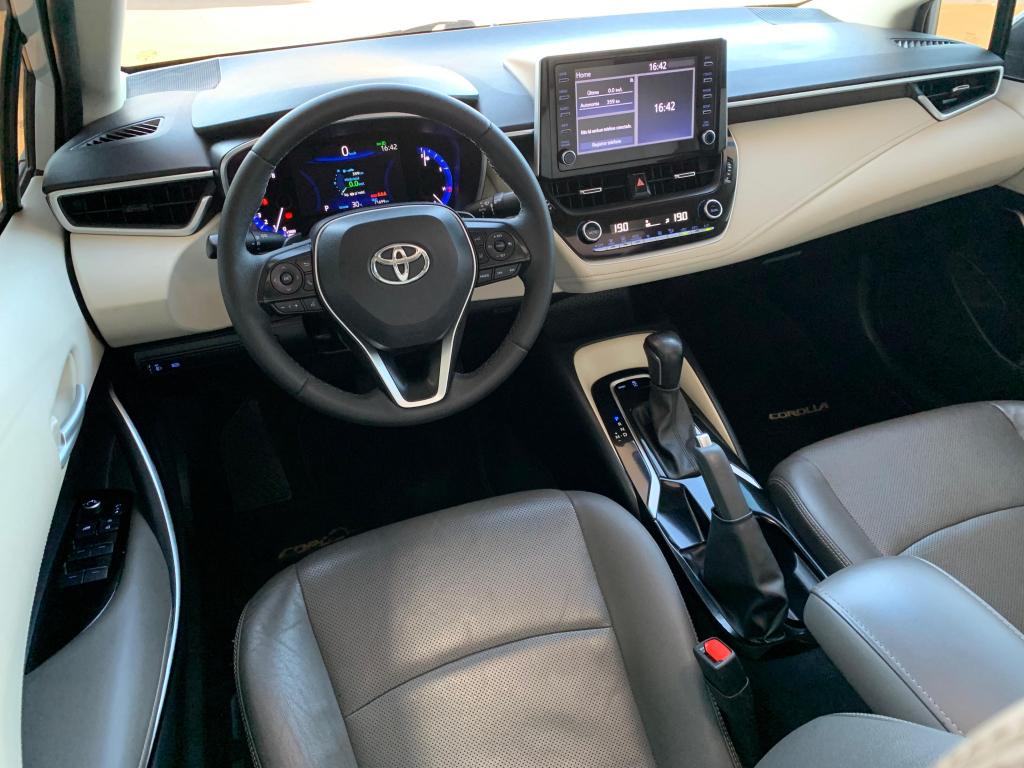 TOYOTA Corolla - Foto