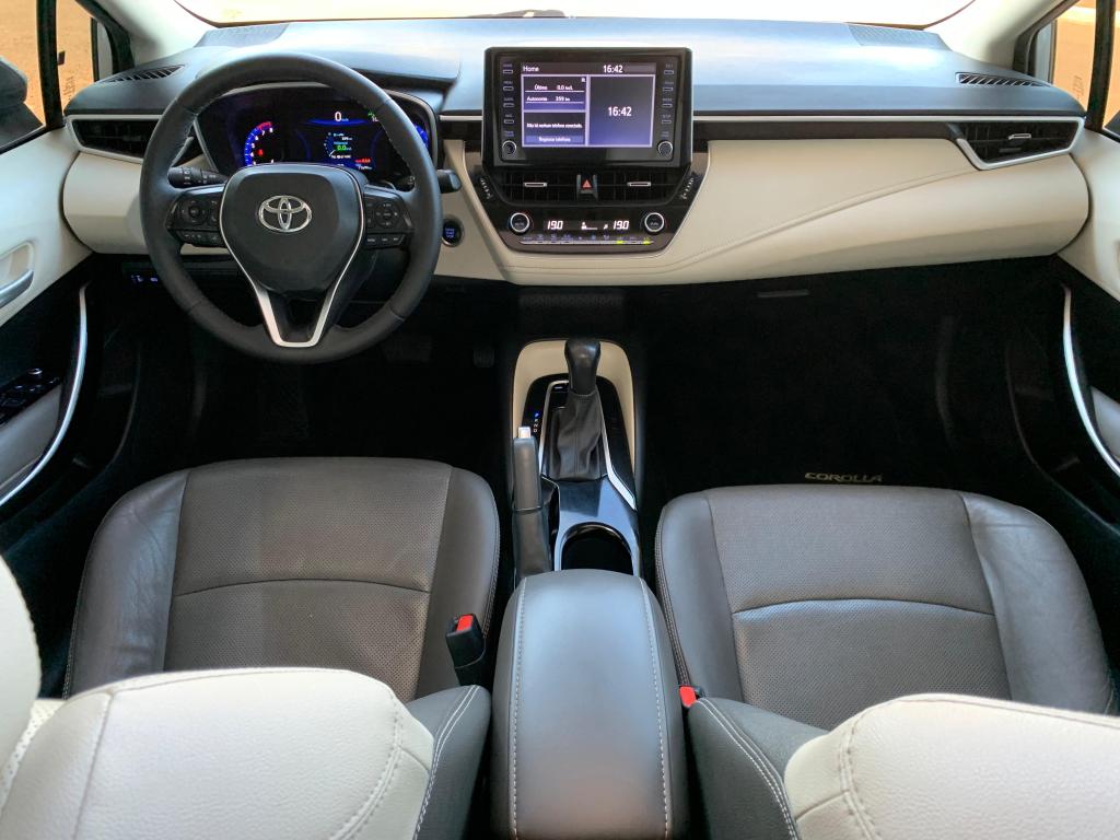 TOYOTA Corolla - Foto