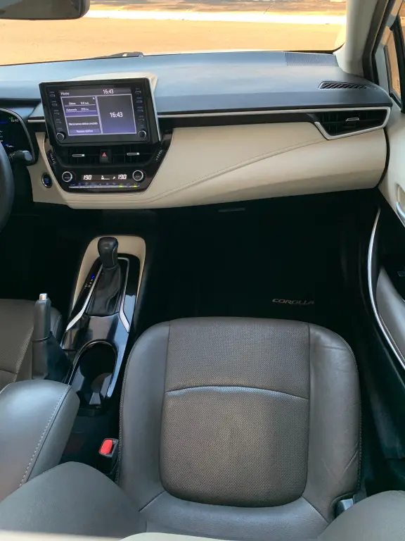 TOYOTA Corolla - Foto