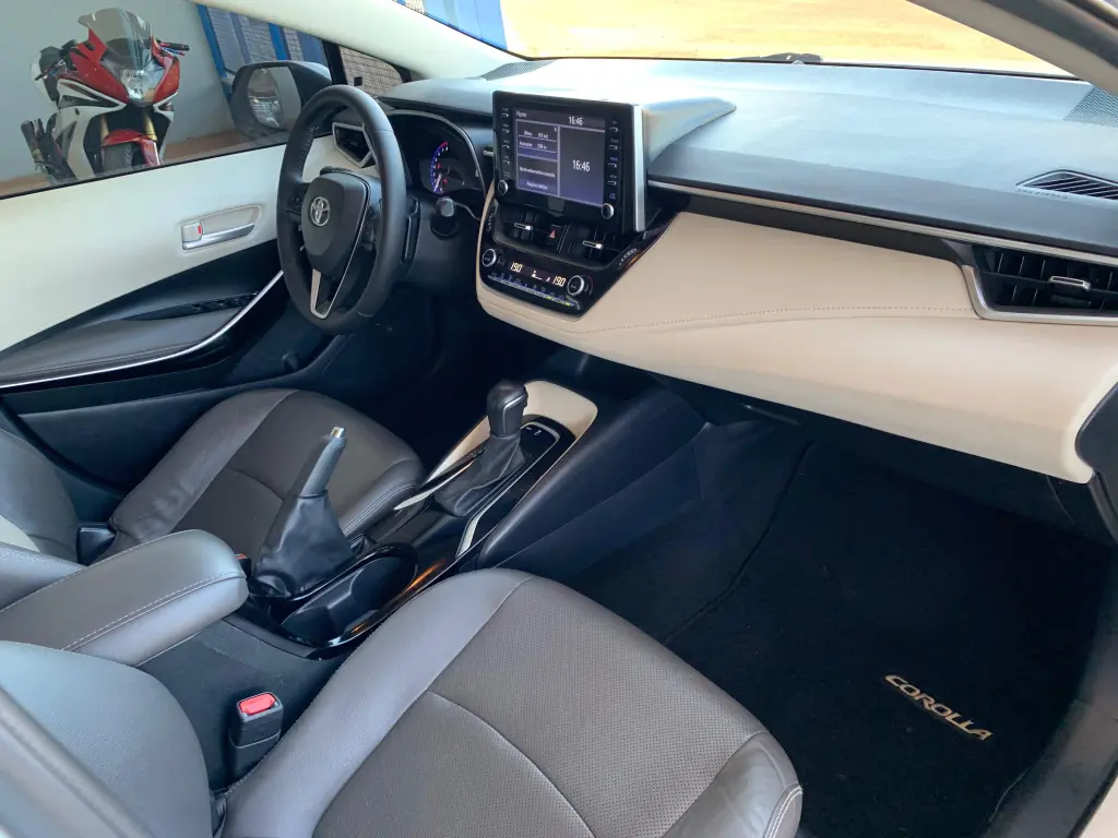 TOYOTA Corolla - Foto