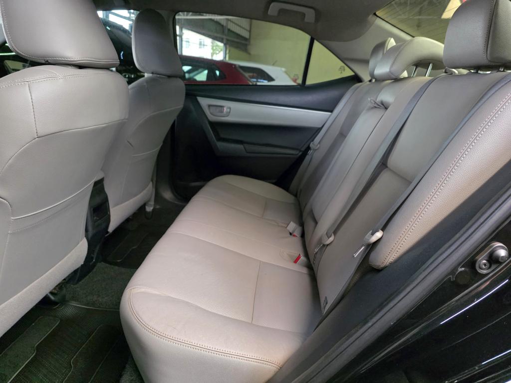 TOYOTA Corolla - Foto