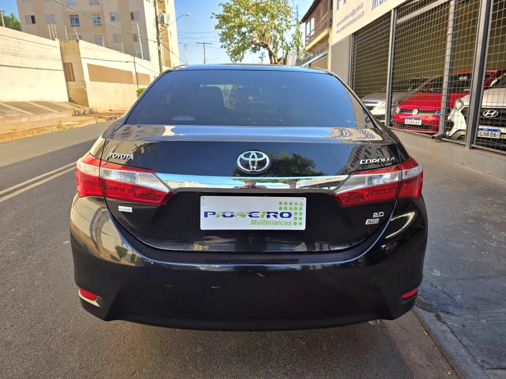 TOYOTA Corolla - Foto