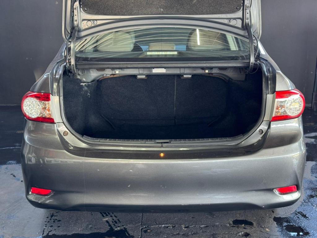 TOYOTA Corolla - Foto