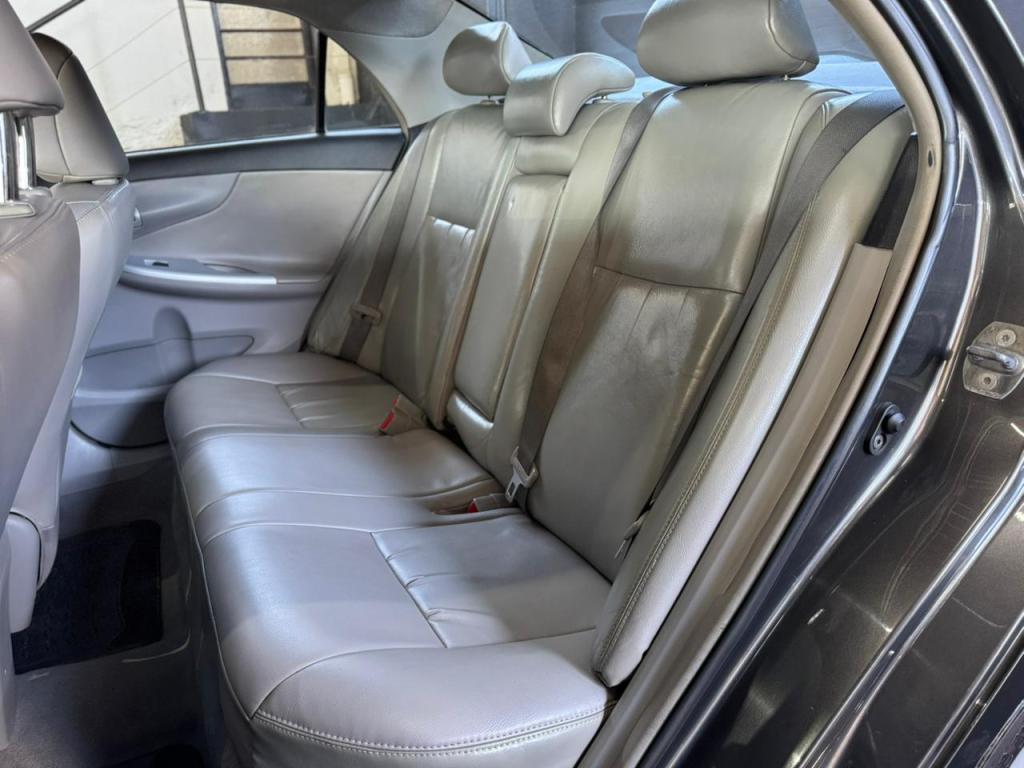 TOYOTA Corolla - Foto