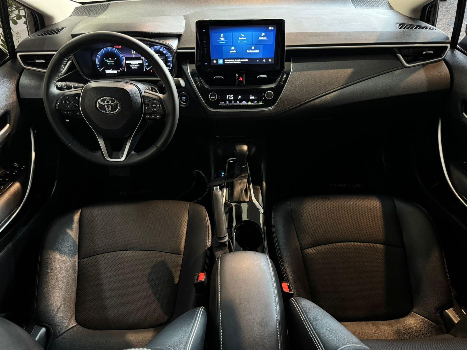 TOYOTA Corolla - Foto