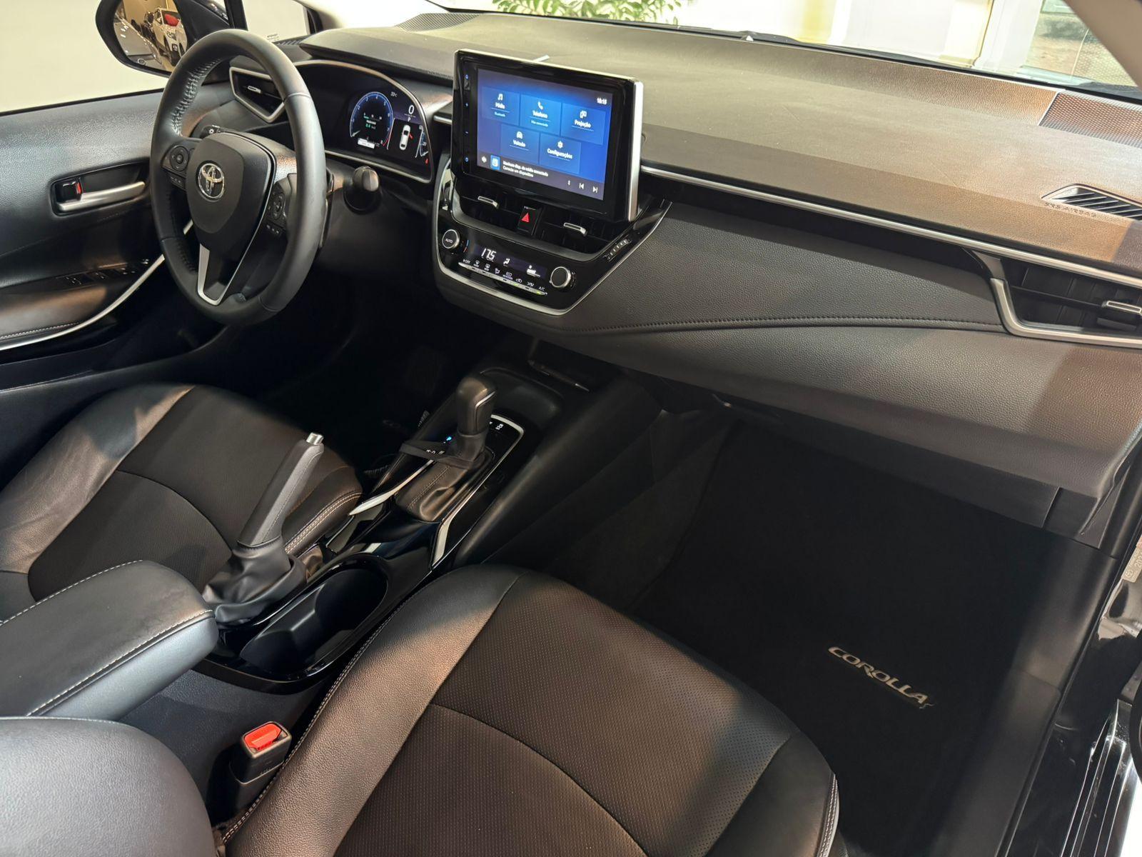 TOYOTA Corolla - Foto