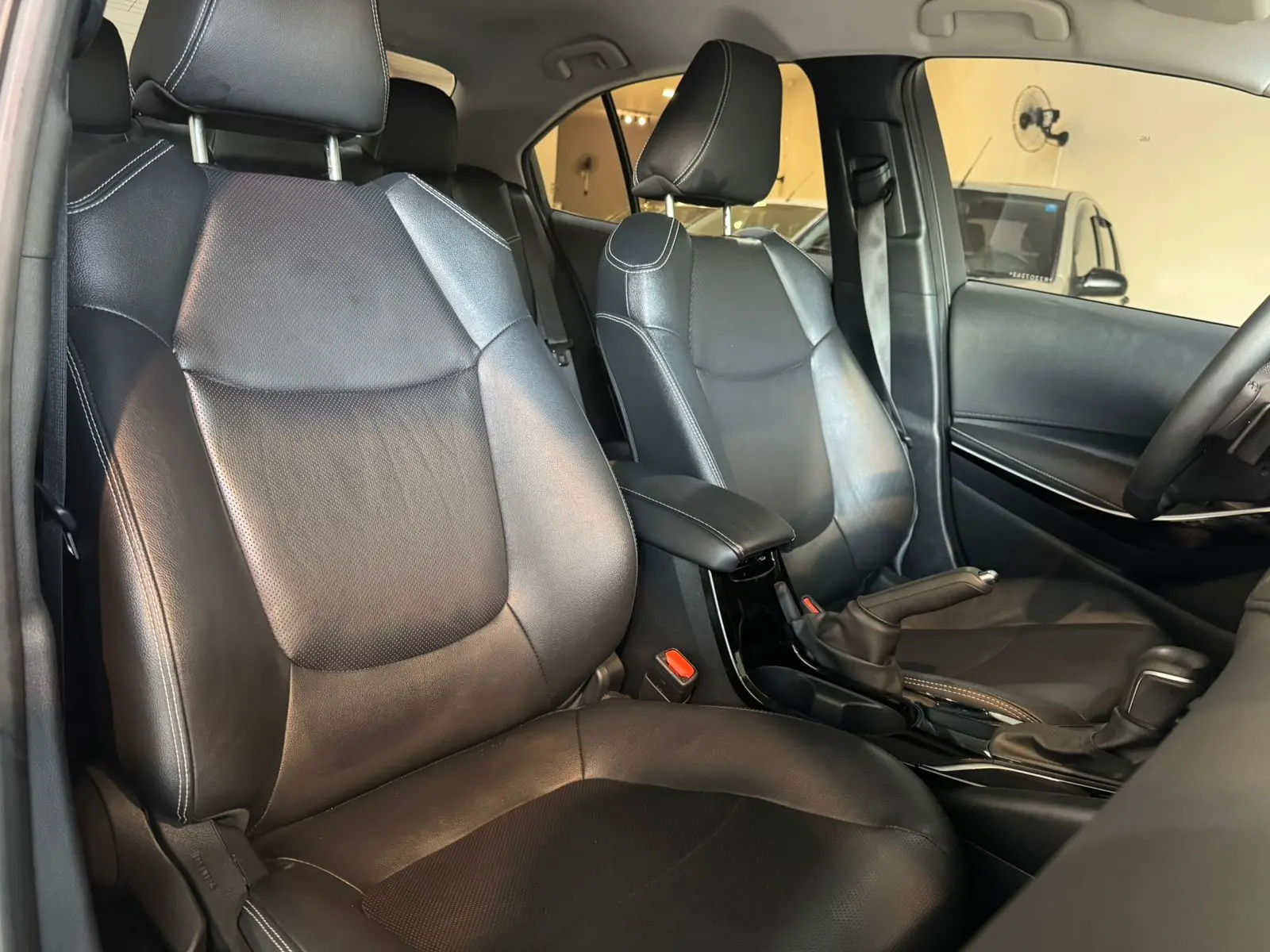 TOYOTA Corolla - Foto