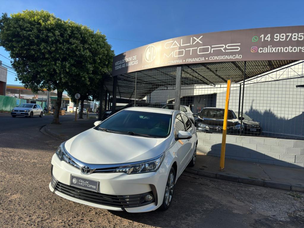 TOYOTA Corolla - Foto