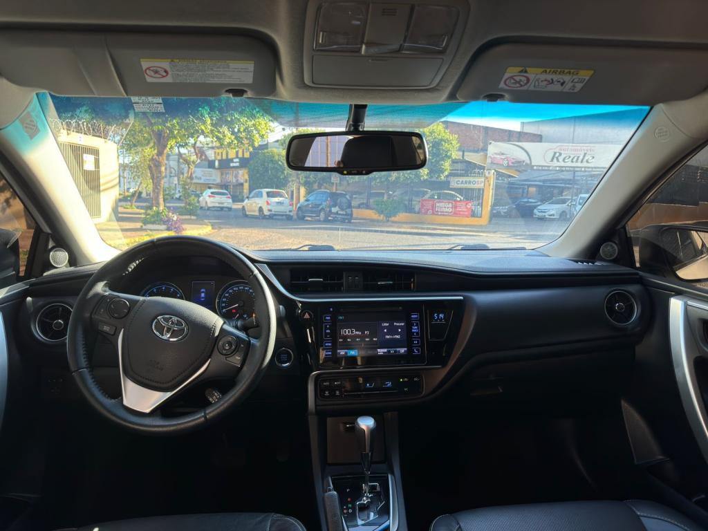 TOYOTA Corolla - Foto