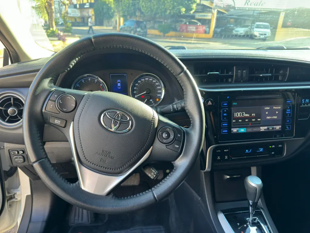 TOYOTA Corolla - Foto