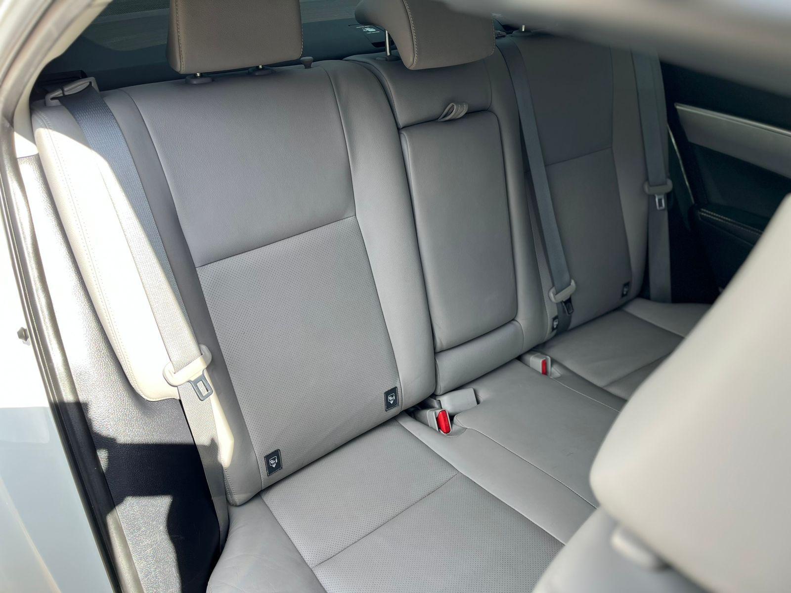 TOYOTA Corolla - Foto