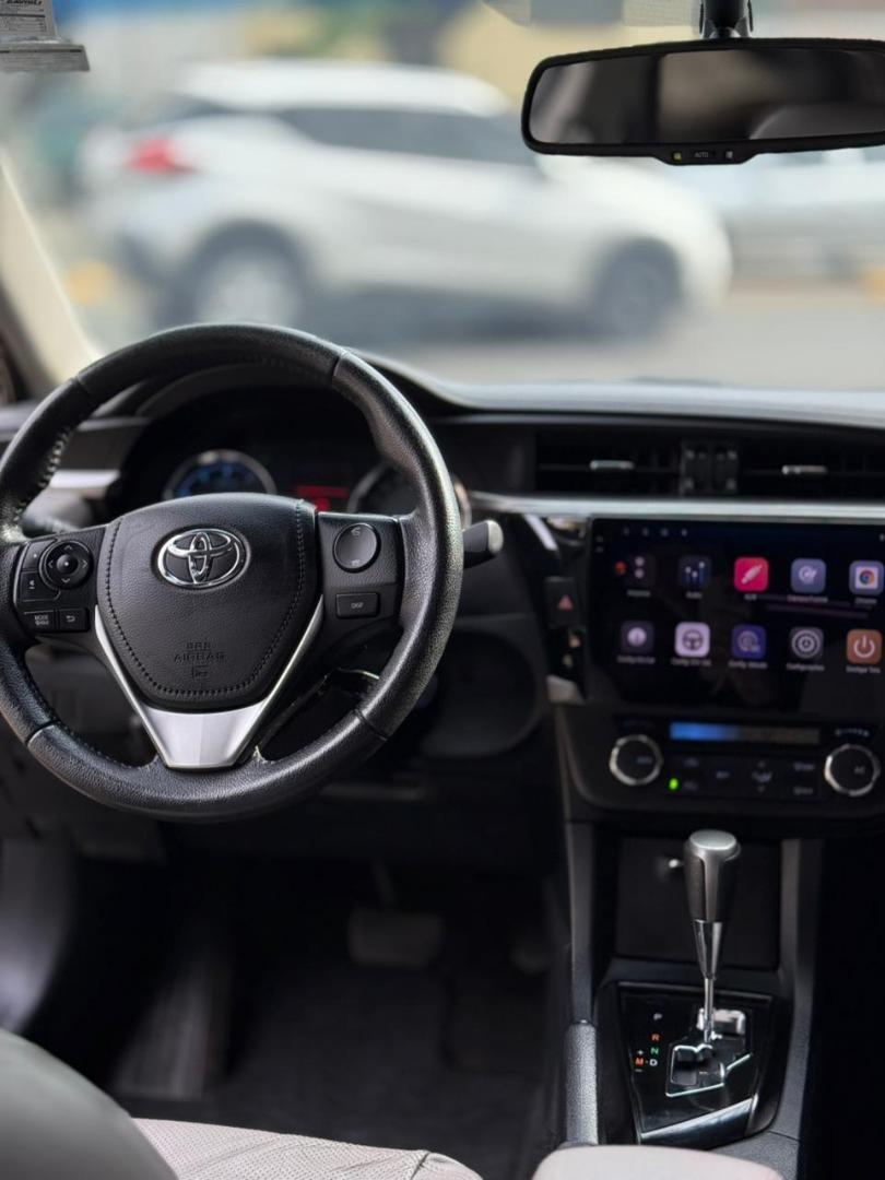 TOYOTA Corolla - Foto