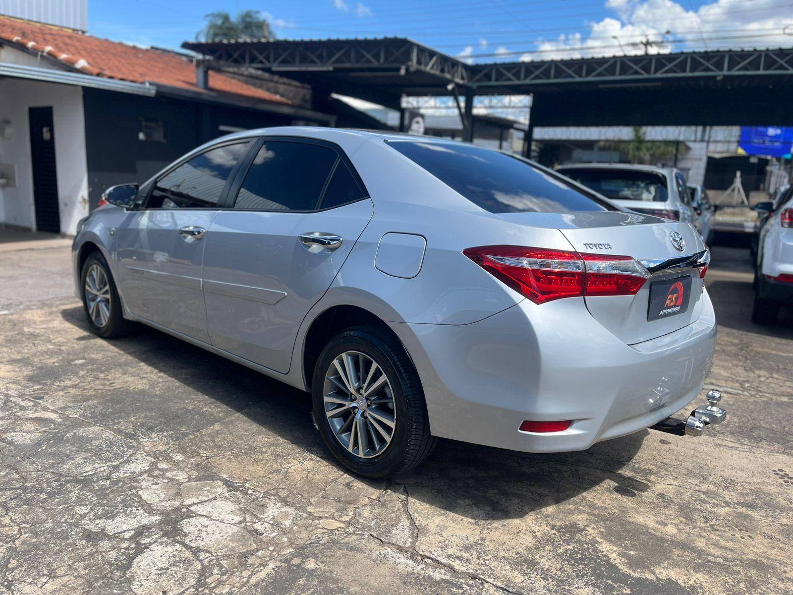 TOYOTA Corolla - Foto