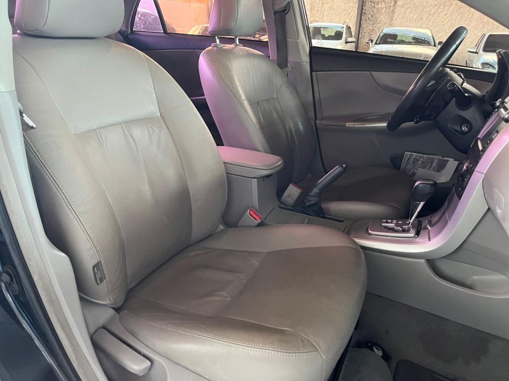 TOYOTA Corolla - Foto