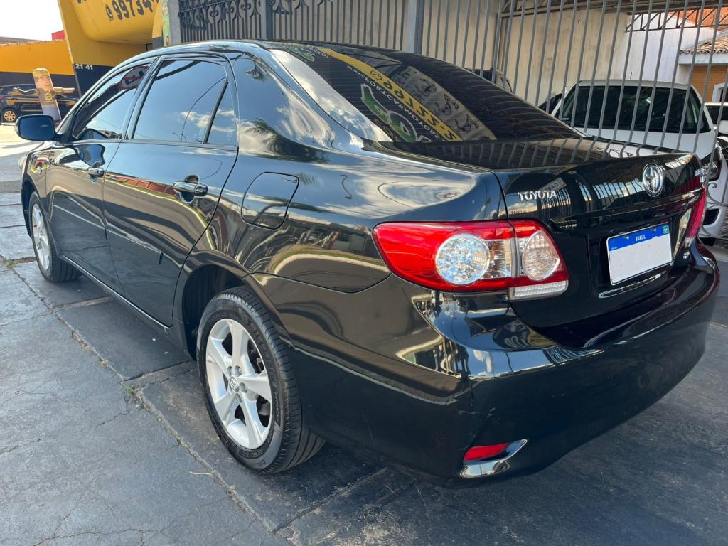 TOYOTA Corolla - Foto